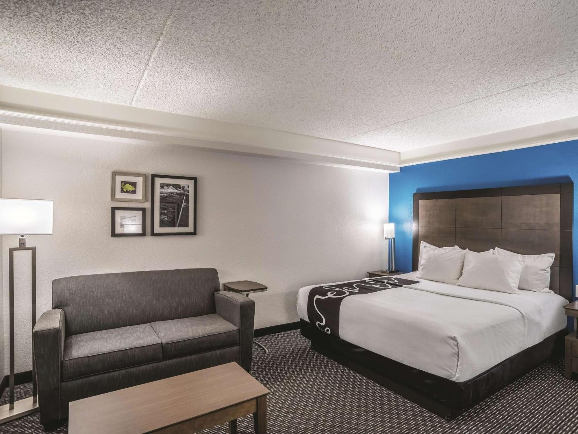 Executive King Room,1217104372:JPEG