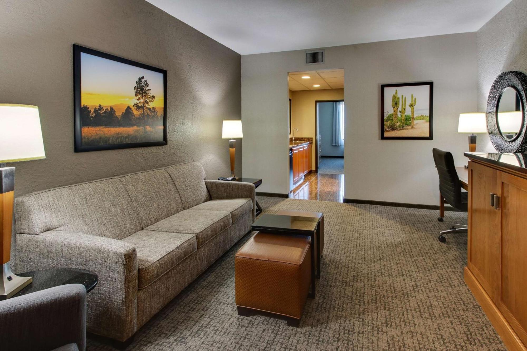 King Suite with Sofa Bed,1618837389:JPEG