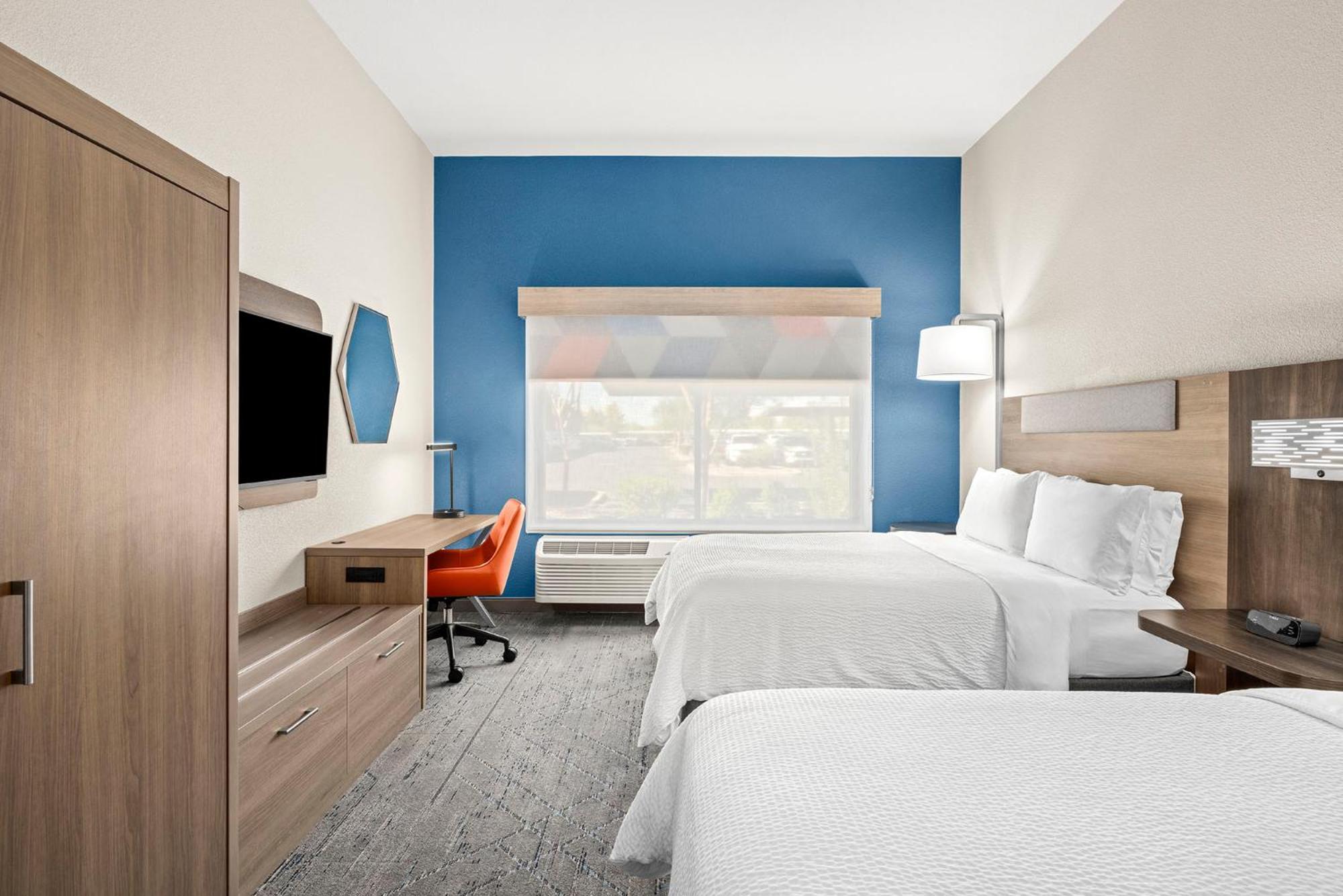 Standard Queen Room with Two Queen Beds - Communications Accessible
