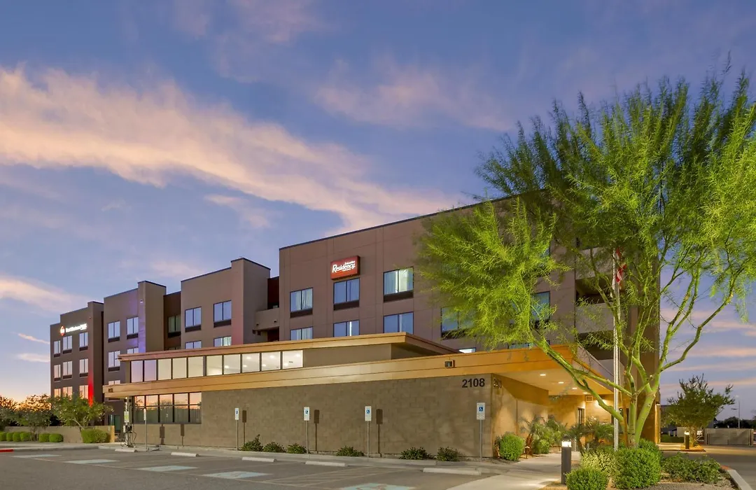 Best Western Plus Executive Residency Phoenix North Happy Valley-1