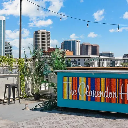Clarendon Hotel 209-2