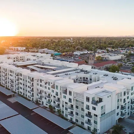Modern Cozysuites - Paradise Under The Palm Trees!-3