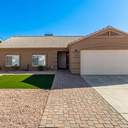 Vernon House 4Br Furnished Phoenix Home For Extended Stays-3