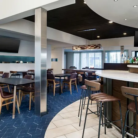 Courtyard By Marriott Phoenix Airport-2