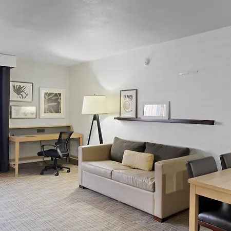 Greentree Inn & Suites Phoenix Sky Harbor-3
