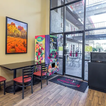 Travelers Inn - Phoenix-3