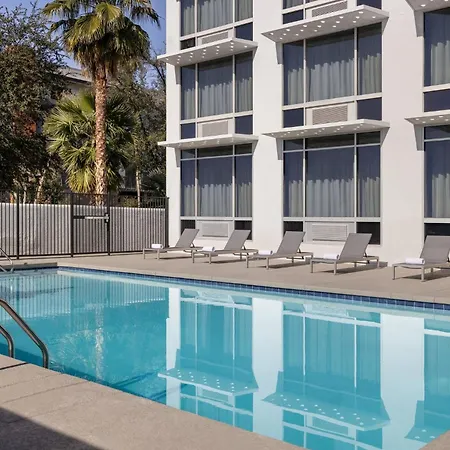 Holiday Inn Express & Suites Phoenix - Midtown, An Ihg Hotel-2